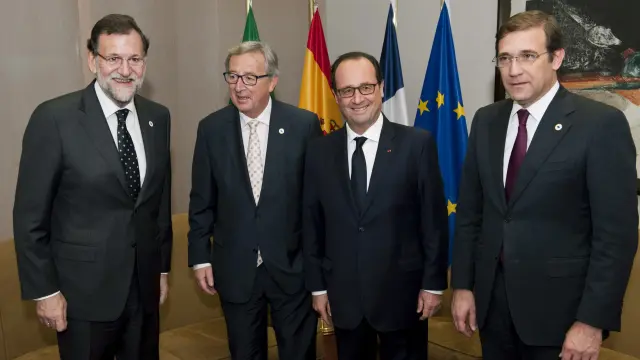 Rajoy acuerda con Hollande, Coelho y Juncker impulsar las interconexiones energéticas