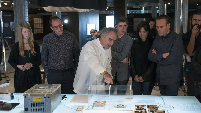 Ferran Adrià ha dirigido la experiencia "Comer conocimiento"