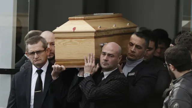 El director de Charlie Hebdo ha recibido sepultura este viernes