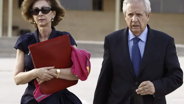 Javier Gómez de Liaño y su esposa, la también letrada María Dolores Márquez de Prado, en 2013