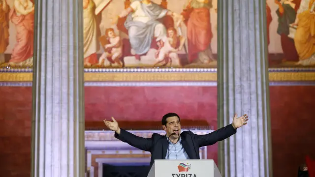 Tsipras celebra la victoria ante sus simpatizantes
