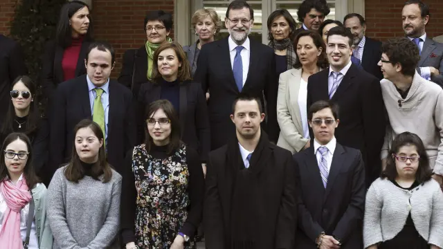 Rajoy y Saénz de Santamaría tras la firma del convenio