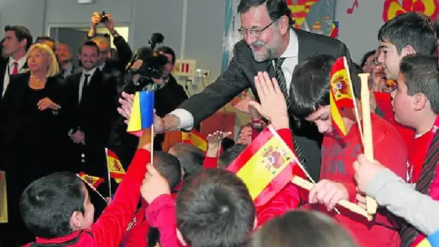 Rajoy, el jueves durante una visita a la escuela española de Escaldes-Endorgany, en Andorra.
