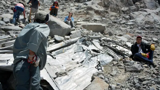 Encuentran los restos de un avión siniestrado en 1961 en Los Andes