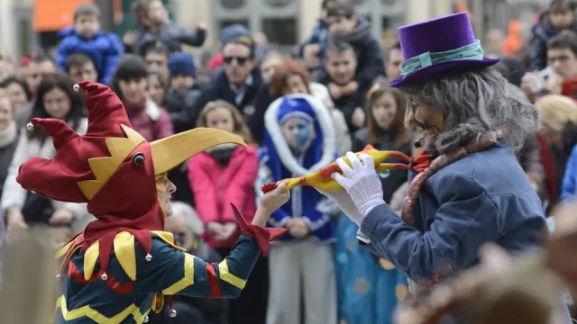 Carnaval infantil en la plaza del Pilar