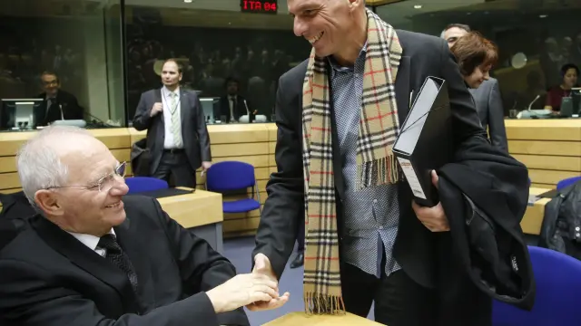 El ministro de Finanzas griego con su homólogo alemán