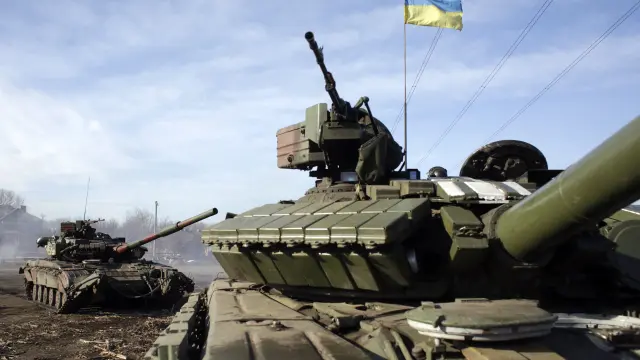 Tanques del ejército ucraniano desplegados al este del país