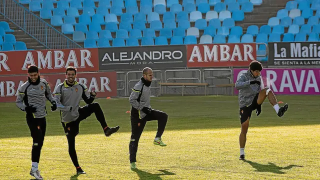 Bono, Cabrera, Basha y Vallejo se ejercitan en el estadio de laRomareda.