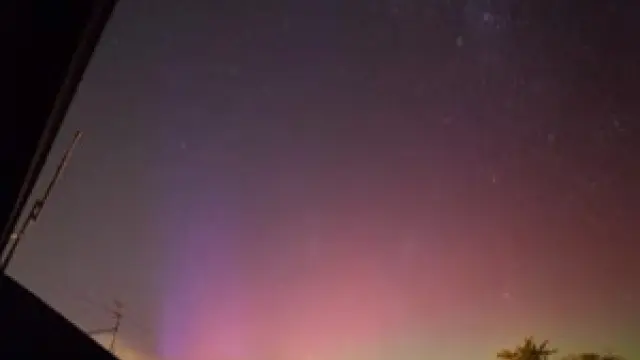 Espectaculares imágenes de una aurora boreal en el cielo austral