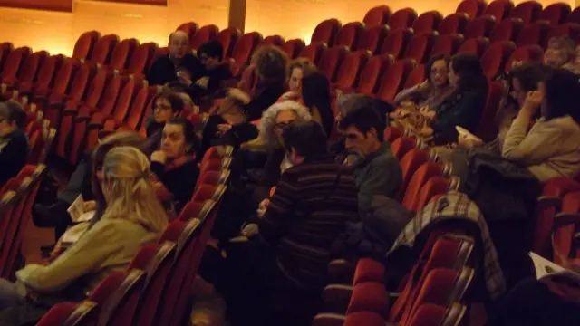 Público dentro del teatro Olimpia