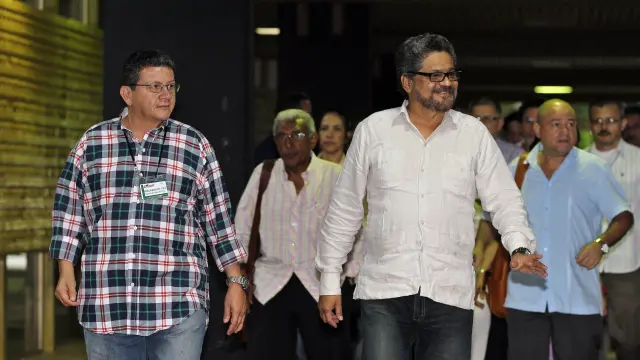 Comandantes de las FARC antes de la reunión