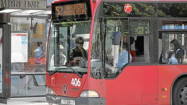 Un autobús urbano de Zaragoza