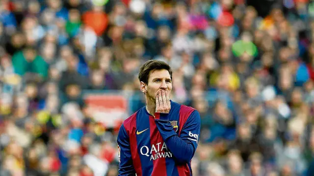 Messi se quedó sin marcar y el gesto de su cara denotaba preocupación.