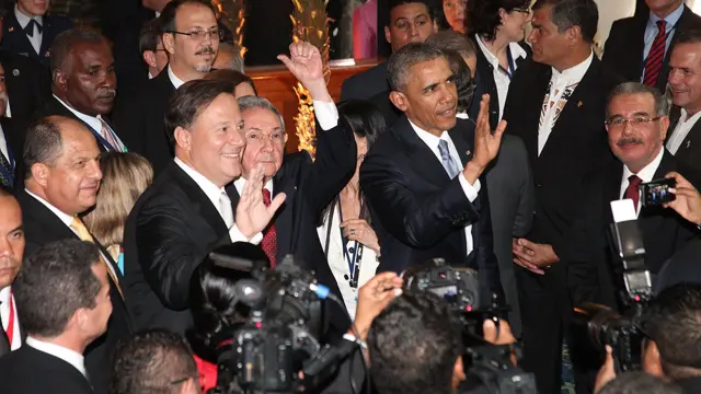 Obama saludó a Raúl Castro en la inauguración de la Cumbre