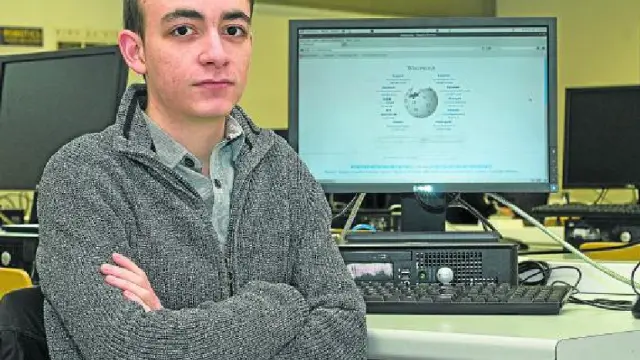 David Abián, estudiante de Ingeniería Informática y administrador de la Wikipedia en español.