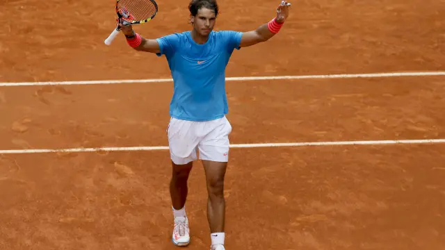 El tenista español Rafa Nadal celebra su victoria tras su victoria.