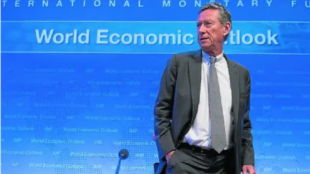 El economista jefe del FMI, Olivier Blanchard, ayer en la presentación de los informes por países.