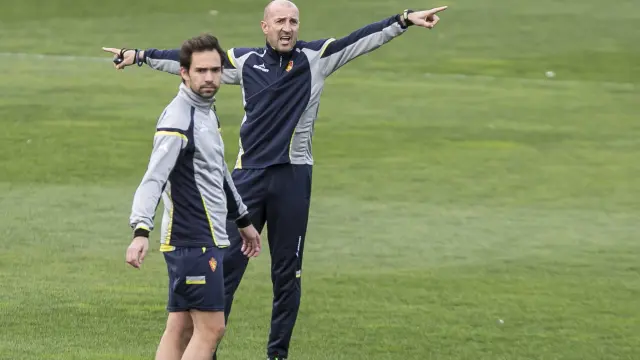 Popovic y Lolo, durante un entrenamiento del Real Zaragoza