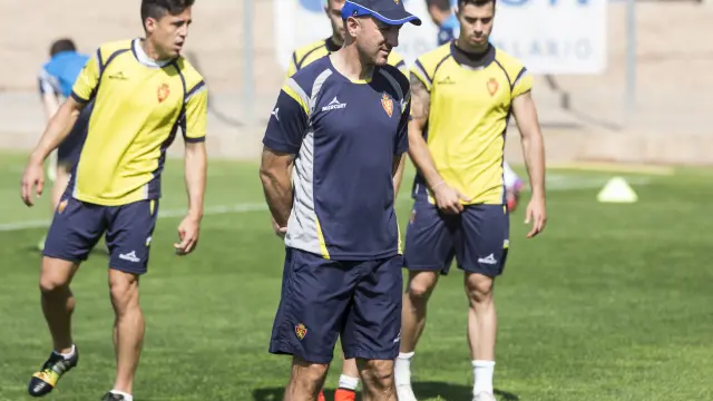 Popovic, durante un entrenamiento del Real Zaragoza