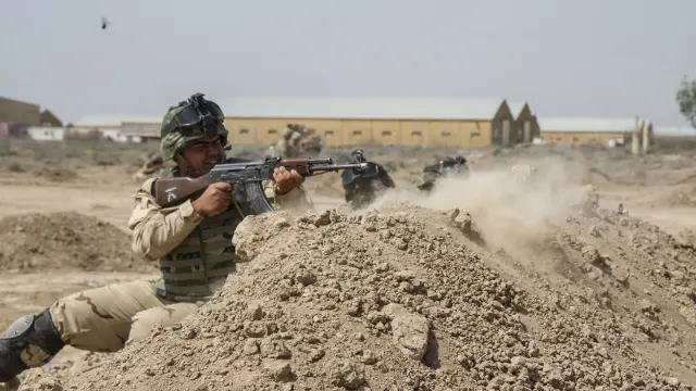 Entrenamiento de soldados iraquíes en Al Anbar