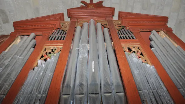 Imagen del órgano de Santa María de la Corona