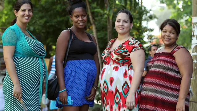 Mujeres embarazadas en La Habana, Cuba