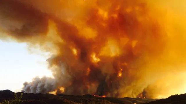El incendio ha arrasado ya 8.000 hectáreas de monte y campos sin cosechar