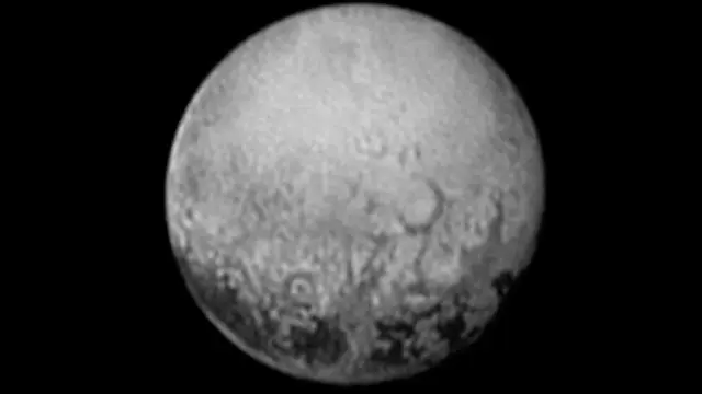 Imagen del lado más lejano de Plutón.