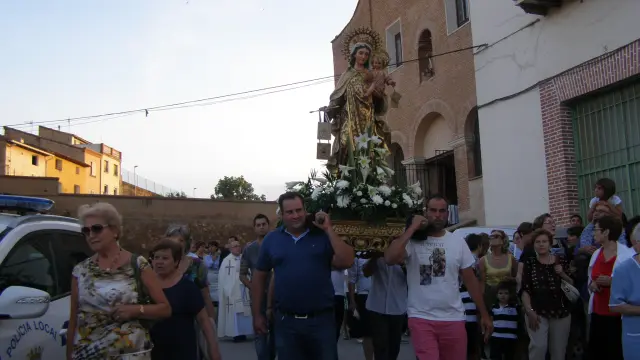 Procesión por las calles de Almehora, en honor a la festividad del Carmen.