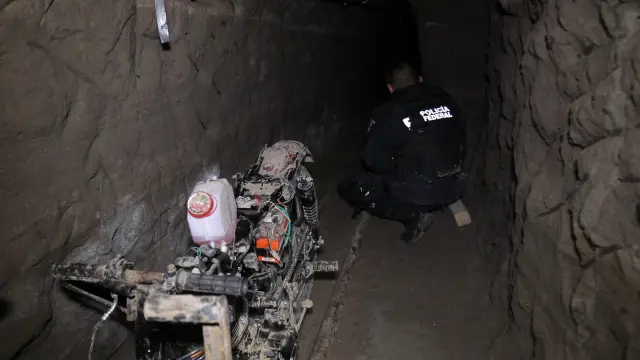 El interior del túnel por el que escapó el narcotraficante.