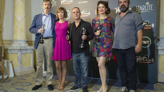 'La isla mínima' tras recoger los Premios Platino del Público del Cine Iberoamericano en un acto celebrado en Marbella