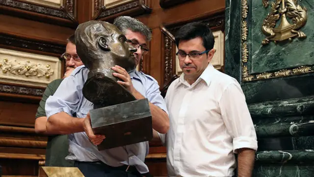 ?Colau retiró el busto de Juan Carlos I del salón de plenos del Ayuntamiento de Barcelona
