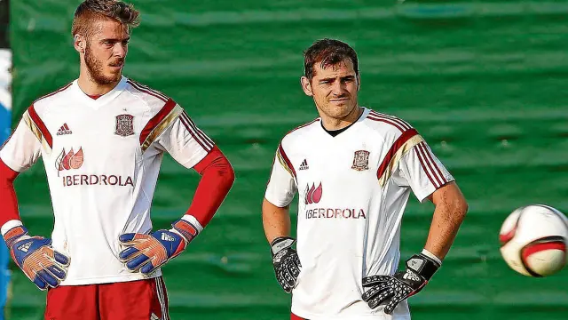 De Gea y Casillas, hace un mes, durante el entrenamiento con la selección previo al partido contra Bielorrusia,.