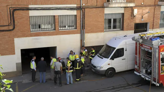 El artefacto hirió al joven y a su padre. Alberto Villalba y su padre, Tomás, limpiaban una cochera de Teruel el 18 de septiembre de 2013 cuando una granada de la Guerra Civil explotó accidentalmente dejándolos malheridos. Los Tedax de la Policía Nacional