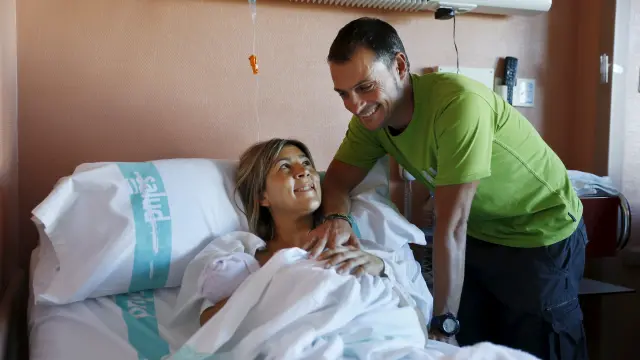 Maria Rebollo y Ramón Fernandez dieron a luz en la nacional 330 a la altura de Lanave