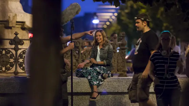 Michelle Jenner, en el rodaje de 'Nuestros amantes' en Zaragoza.