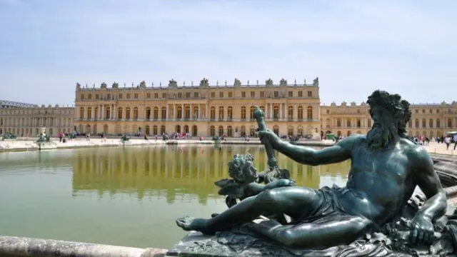 El Palacio de Versalles es uno de los puntos turísticos obligados en Francia.
