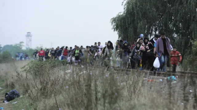 Refugiados llegando a Hungría este viernes