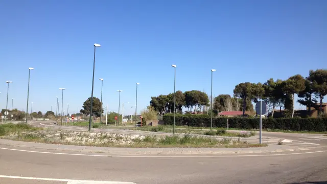 Imagen actual de la rotonda de la carretera del aeropuerto