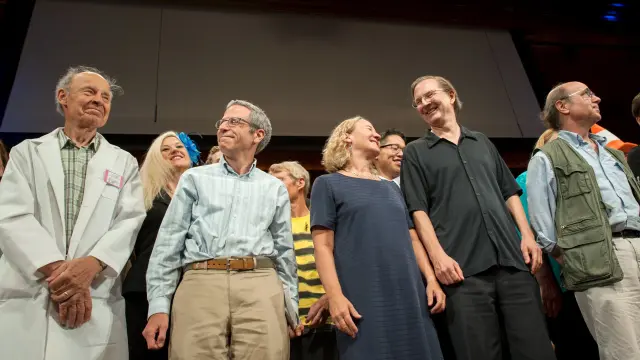 Algunos de los premiados con los 'Ig Nobel' en la edición de 2015.