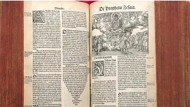 Ejemplar de una biblia de Lutero