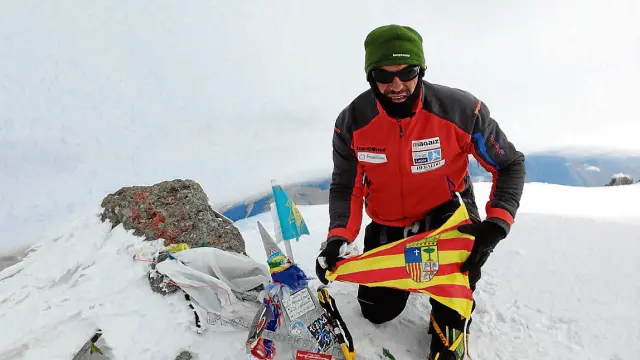 Carlos Pauner, ayer en la cima del Elbrus.