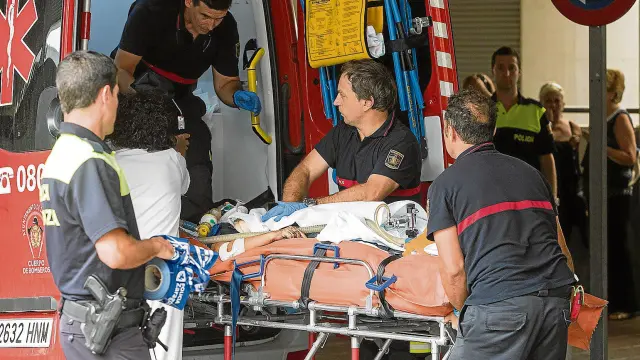 Al hospital Miguel Servet fueron traslados seis heridos, uno falleció poco después de llegar.