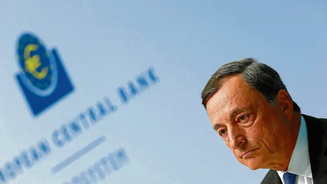 Draghi, durante su intervención ayer en la sede del Banco Central Europeo en Fráncfort.