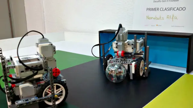 Los robots del equipo ganador de la primera fase.