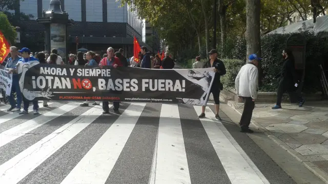 Manifestación anti-OTAN en Zaragoza