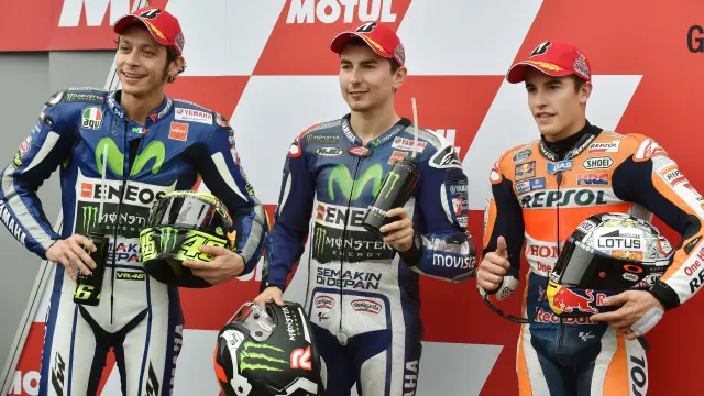Lorenzo, primero en los entrenamientos, con Rossi y Márquez.