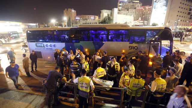 Autobús atacado este martes en Jerusalén