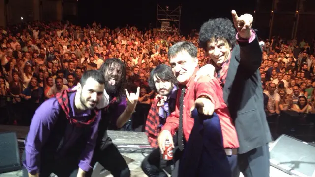 La banda de 'rock and roll'  tras su actuación del año pasado en Zaragoza.