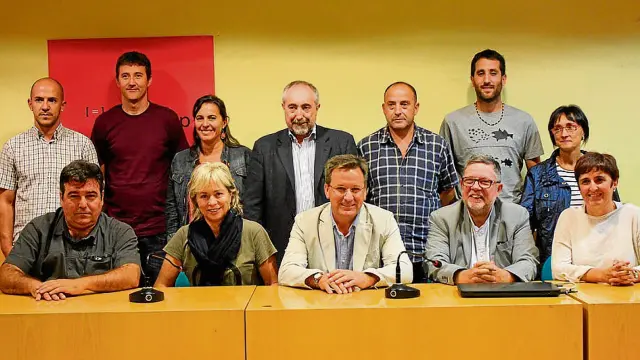 Los impulsores y los firmantes. Las declaración de apoyo "a las libertades del pueblo catalán" fue impulsada por ERC y CUP, los dos principales partidos independentistas de Cataluña.